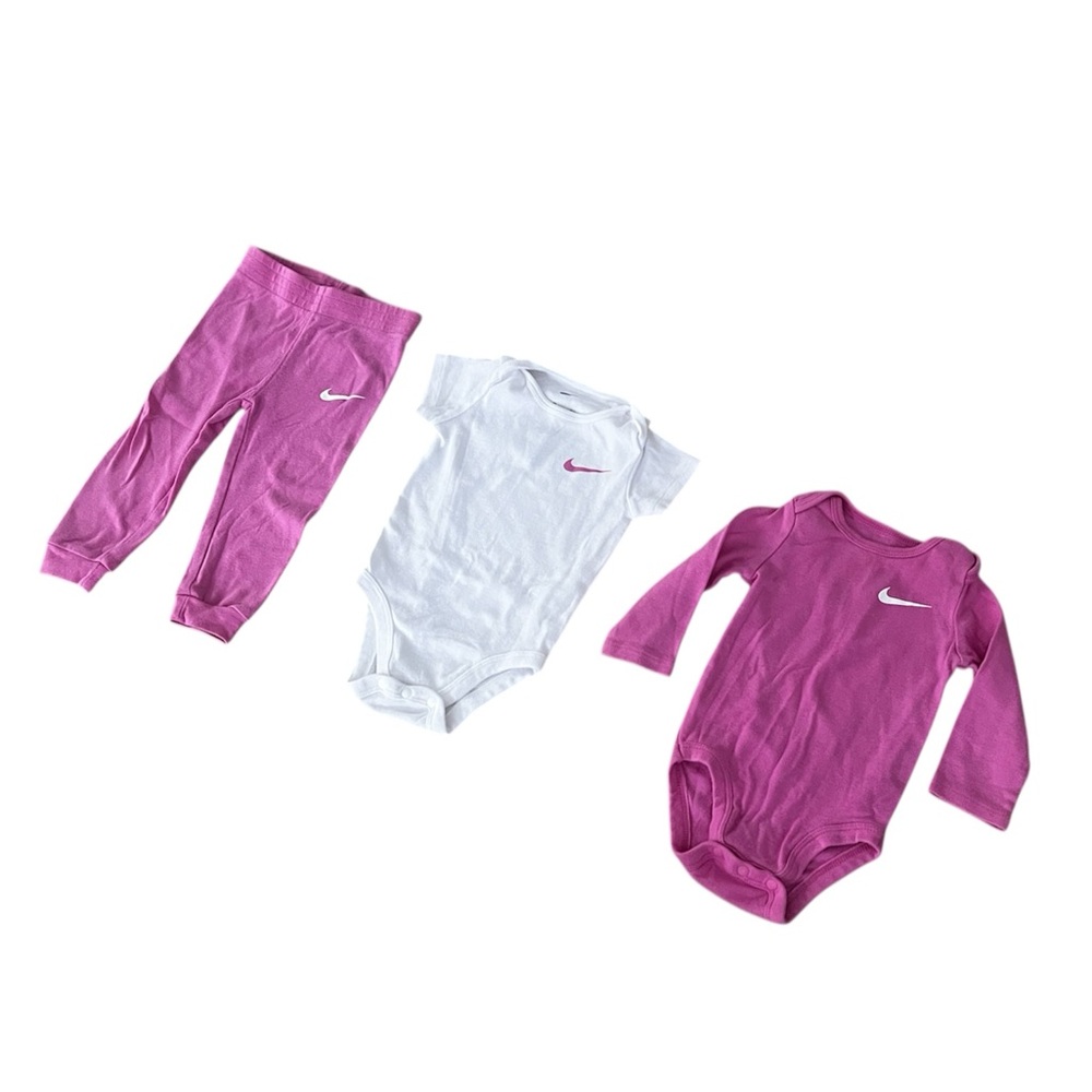 Nike Baby Pink and White Set